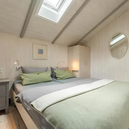 Prázdninový dům 4 Personen Luxusferienhaus Mit Sauna, Kaminofen, Klimaanlage, Kanu Und Seeblick In