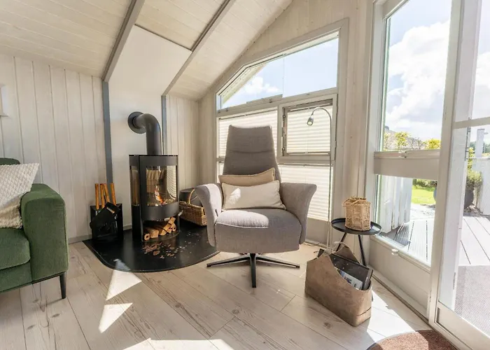 Σπίτι διακοπών 4 Personen Luxusferienhaus Mit Sauna, Kaminofen, Klimaanlage, Kanu Und Seeblick In Otterndorf