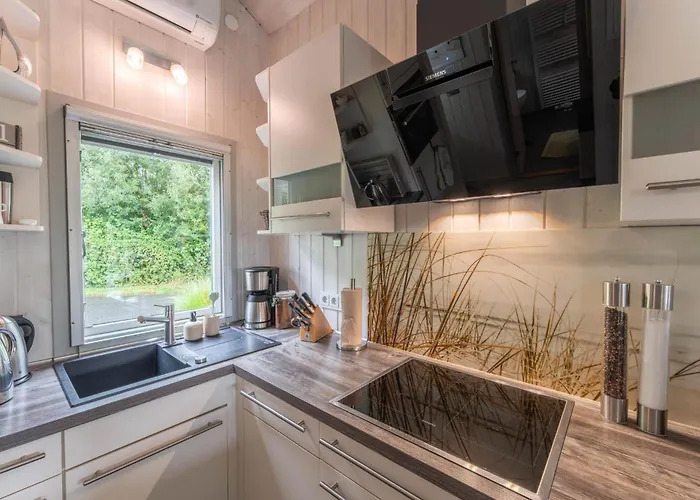 Σπίτι διακοπών 4 Personen Luxusferienhaus Mit Sauna, Kaminofen, Klimaanlage, Kanu Und Seeblick In *