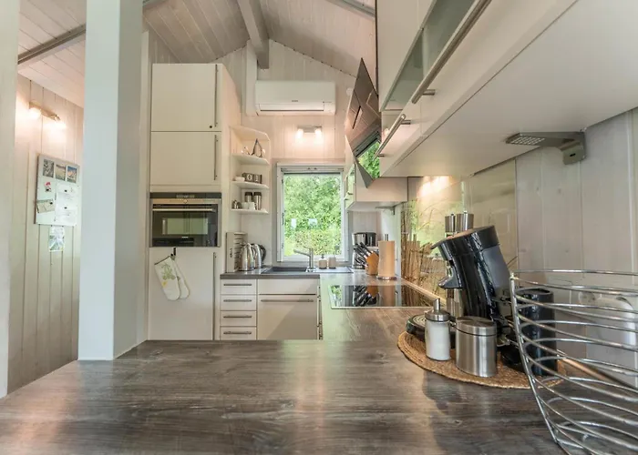 Σπίτι διακοπών 4 Personen Luxusferienhaus Mit Sauna, Kaminofen, Klimaanlage, Kanu Und Seeblick In