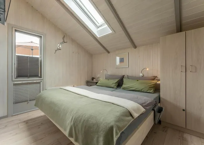 4 Personen Luxusferienhaus Mit Sauna, Kaminofen, Klimaanlage, Kanu Und Seeblick In Σπίτι διακοπών Otterndorf