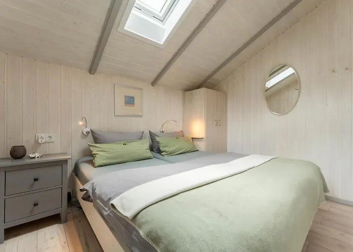 Σπίτι διακοπών 4 Personen Luxusferienhaus Mit Sauna, Kaminofen, Klimaanlage, Kanu Und Seeblick In