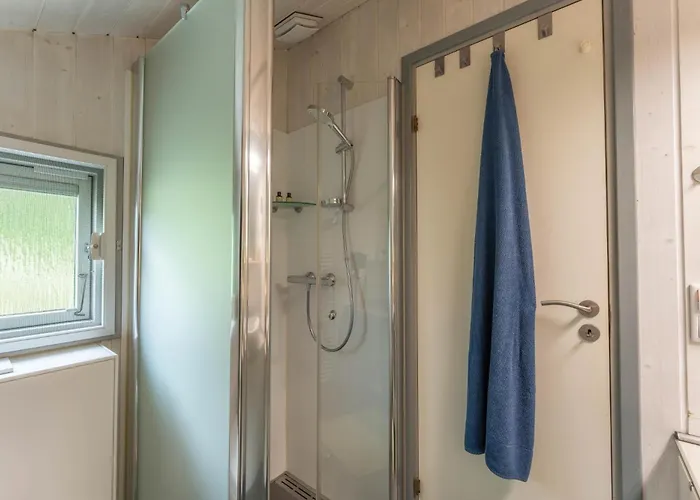 4 Personen Luxusferienhaus Mit Sauna, Kaminofen, Klimaanlage, Kanu Und Seeblick In Σπίτι διακοπών *