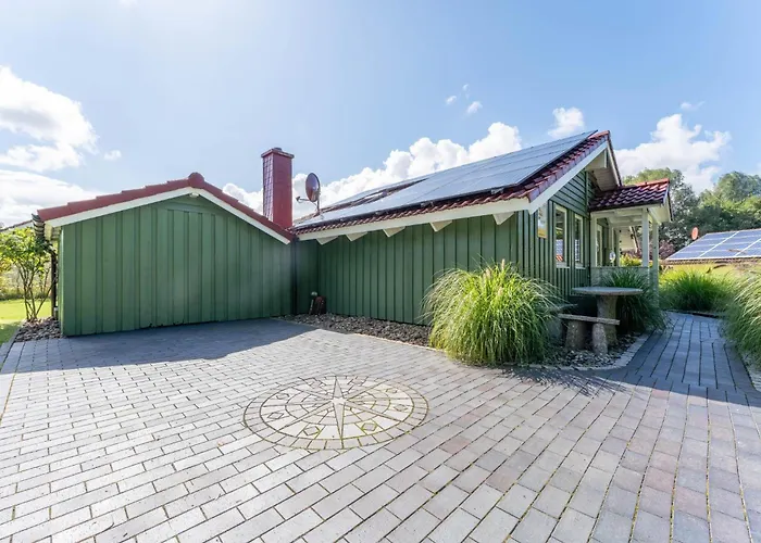 4 Personen Luxusferienhaus Mit Sauna, Kaminofen, Klimaanlage, Kanu Und Seeblick In * Otterndorf